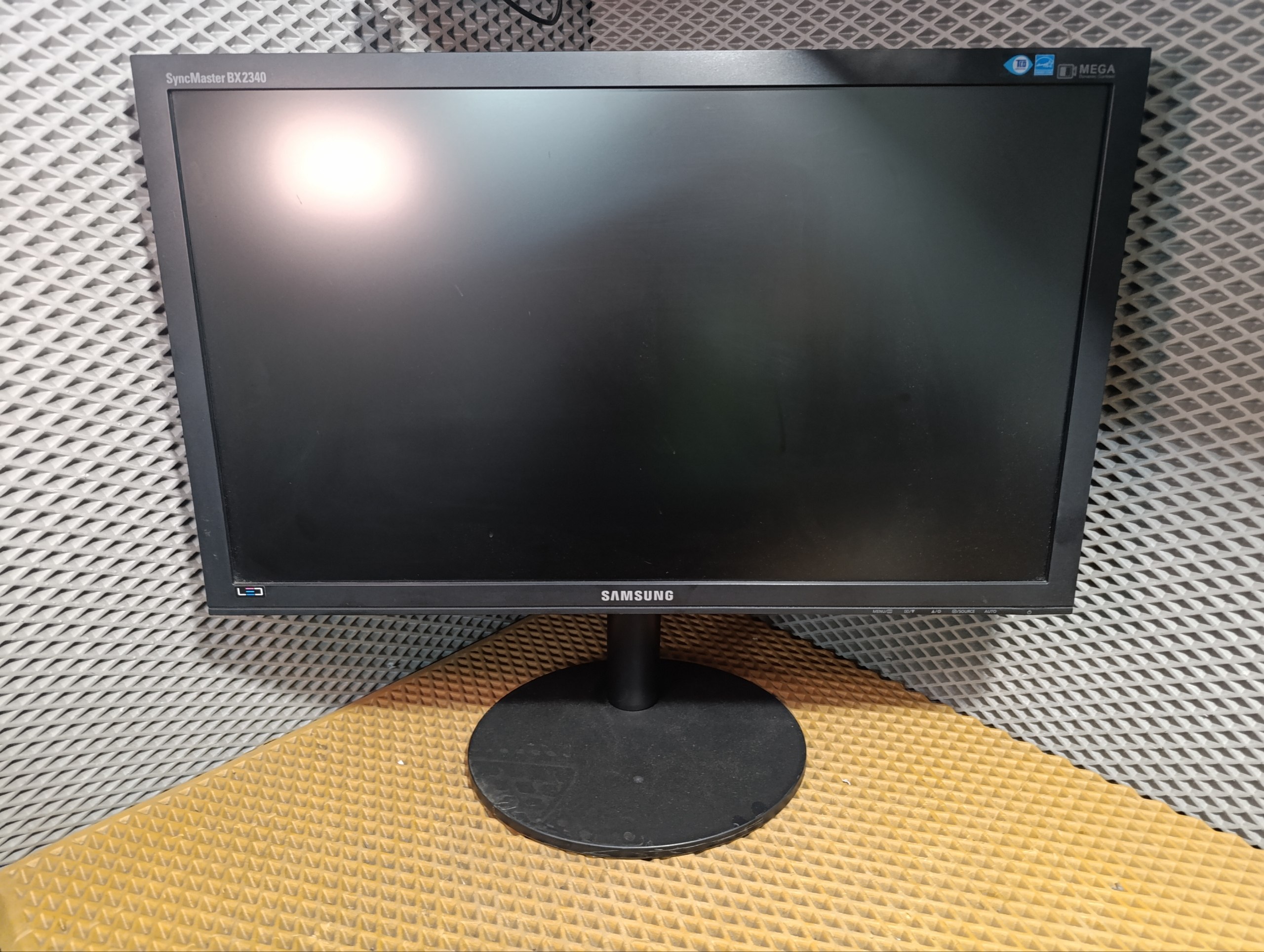 Монитор Samsung SyncMaster BX2340