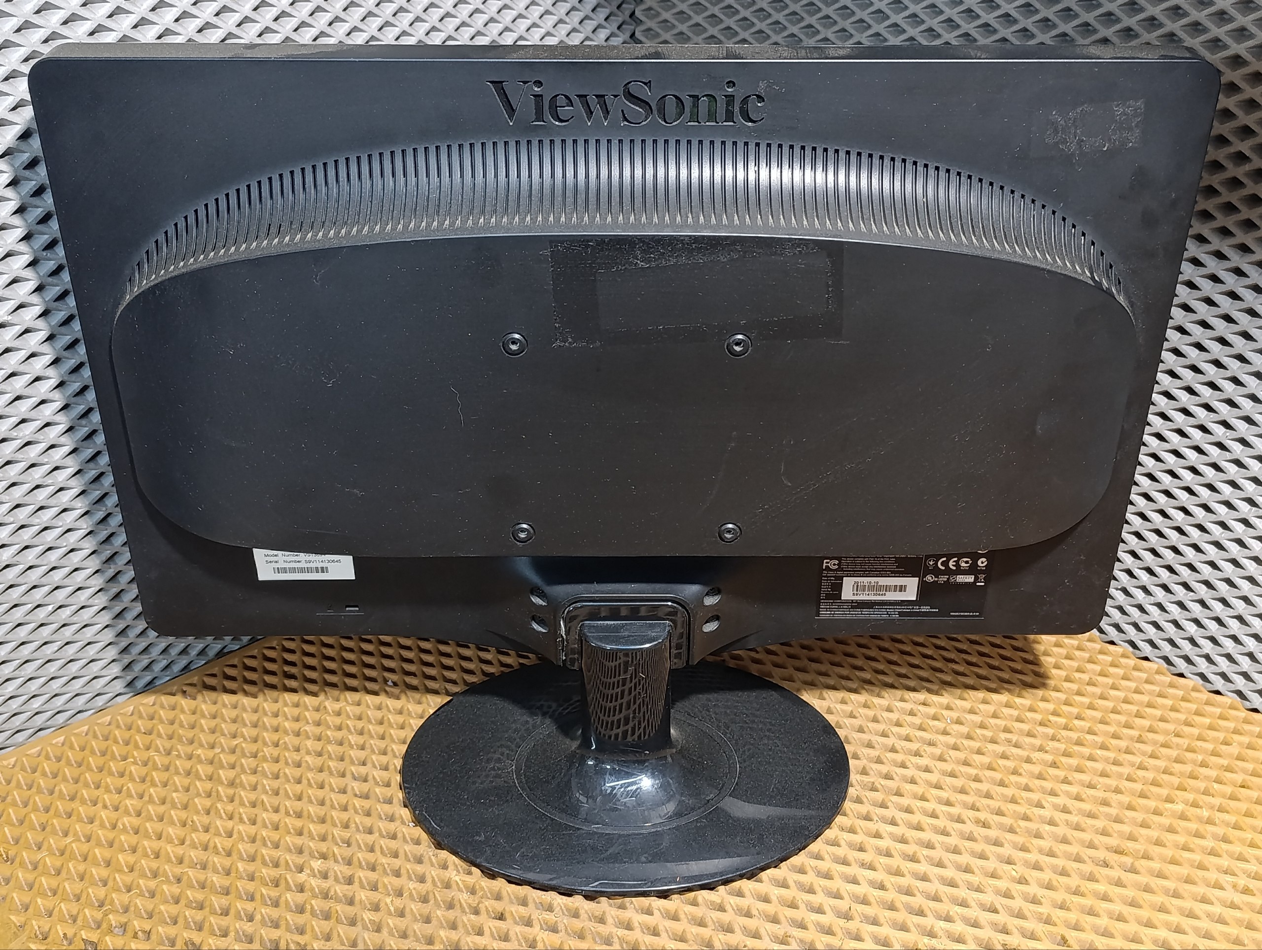Монитор ViewSonic VA2231wa-LED