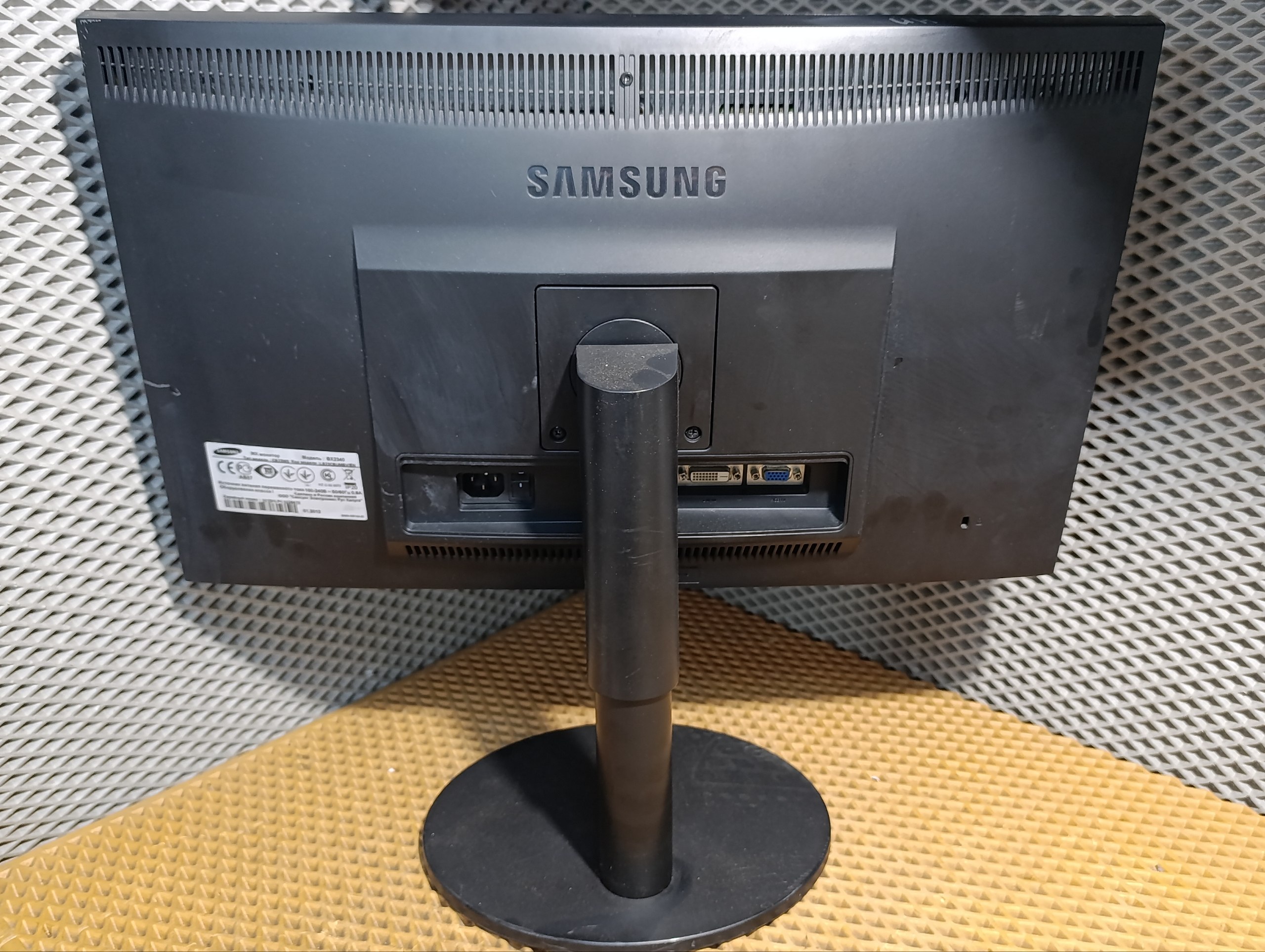 Монитор Samsung SyncMaster BX2340