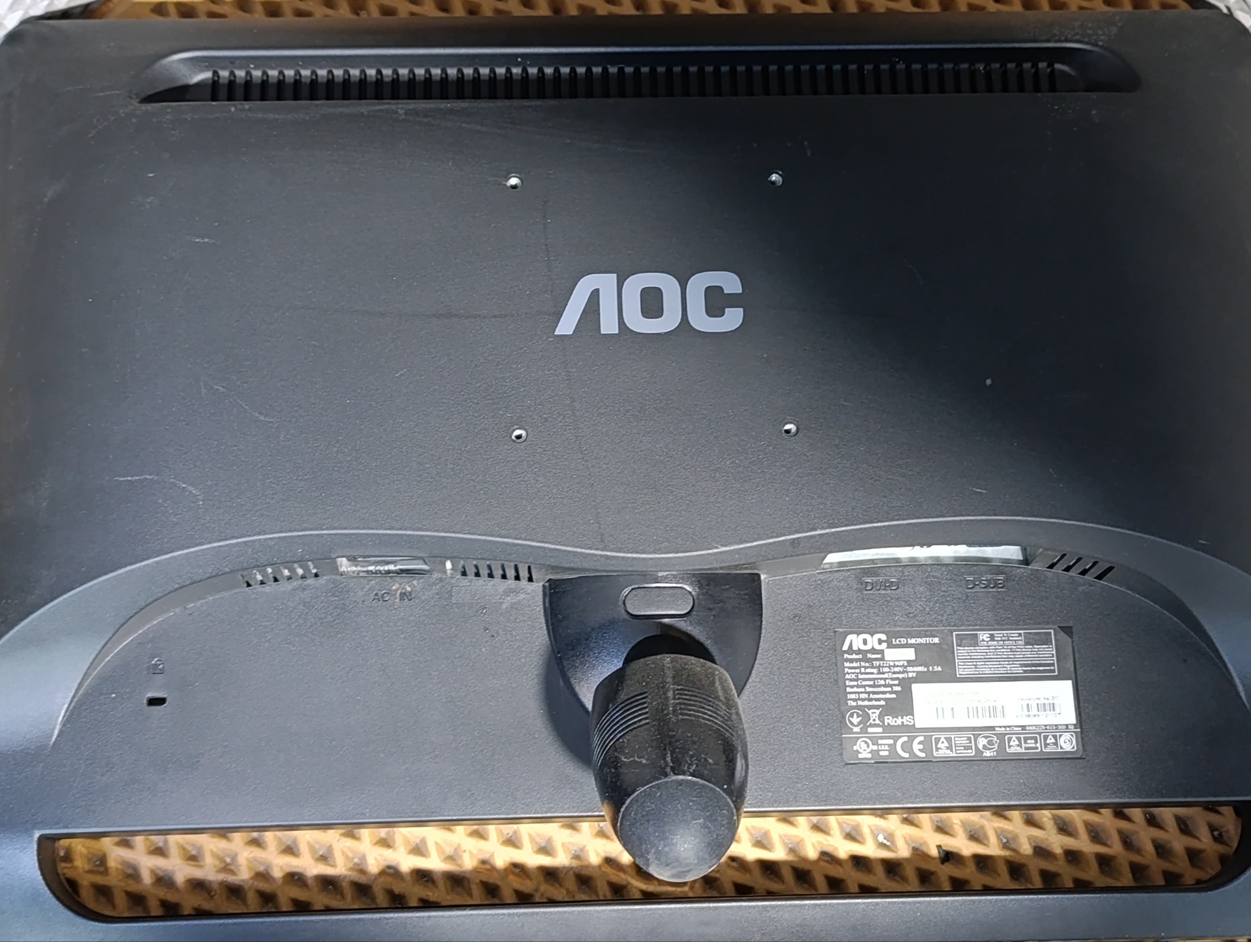 AOC F22+