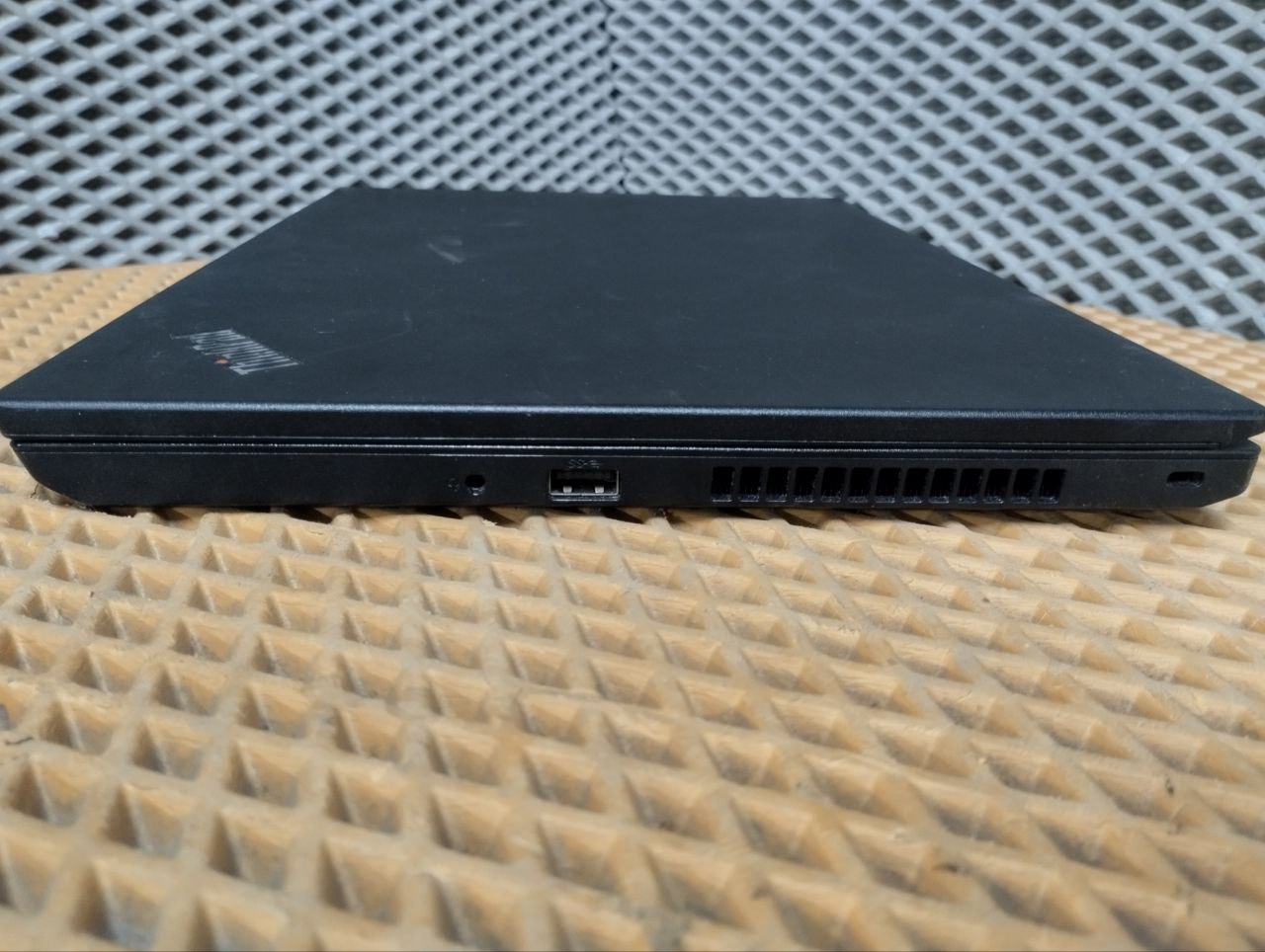 Lenovo ThinkPad L490 / Intel Core i5-8265U / 16GB / 256GB SSD